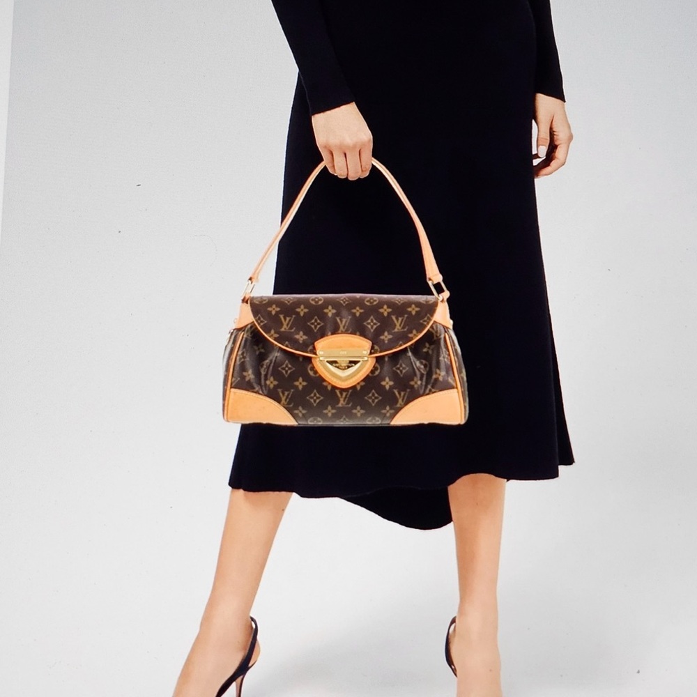 Louis Vuitton monogram Beverly MM purse